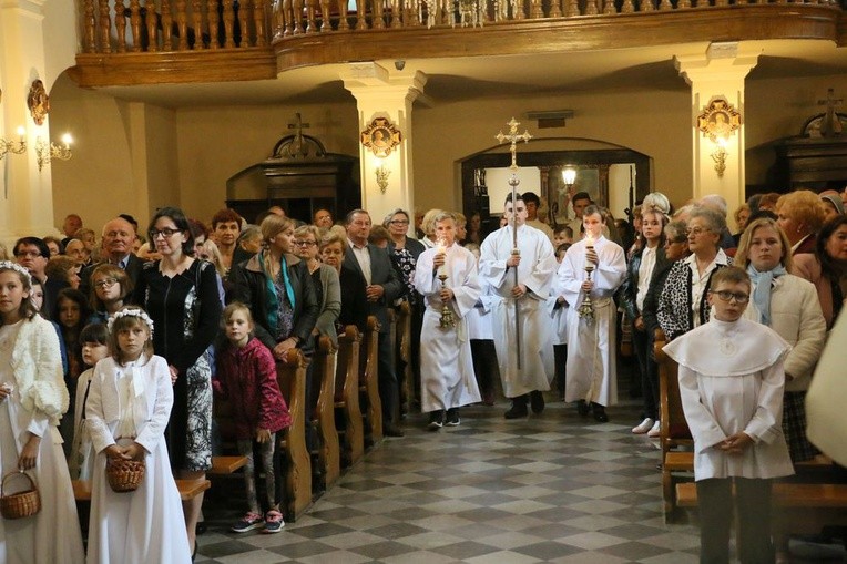 Konsekracja ołtarza w Nałęczowie