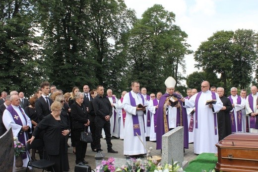 Pogrzeb śp. ks. Piotra Lepszego 