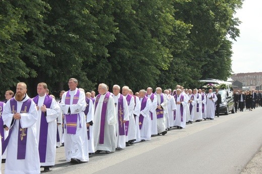 Pogrzeb śp. ks. Piotra Lepszego 