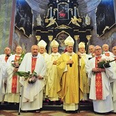 ◄	16 czerwca 2018 r. świętowali z biskupami.