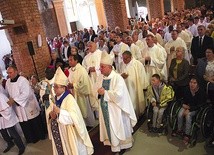 Jubileuszowa Msza św. z udziałem gości z całej Polski i nie tylko odbyła się w głogowskiej kolegiacie.