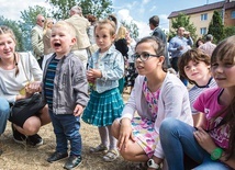 W diecezji warszawsko-praskiej jest prawie 600 Rodzinnych Kół Różańcowych. W powstającej parafii na Białołęce zawiązało się właśnie dwudzieste.