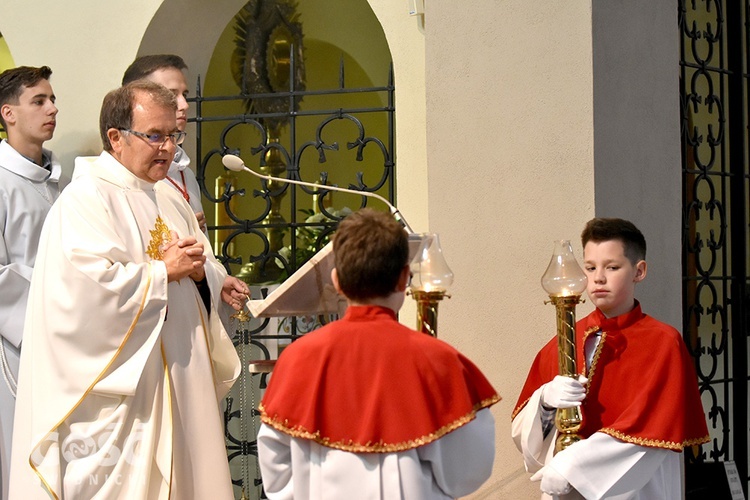 Poświęcenie i odsłonięcie pamiątkowej tablicy i otwarcie placu ks. Alojzego Schmidta