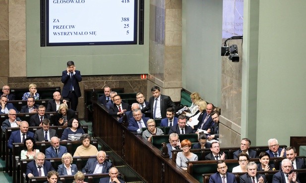 Sejm przyjął nowelizację ustawy o IPN