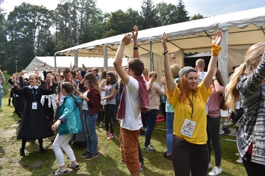 Festiwal Młodych "Nie bój się Ducha" - środa cz. 2