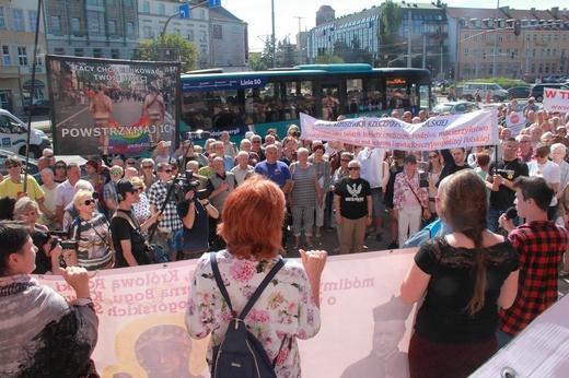 Protest przeciwko Modelowi na rzecz Równego Traktowania