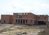Fundacja ma nadzieję, że do końca roku budynek zostanie ukończony w stanie surowym
