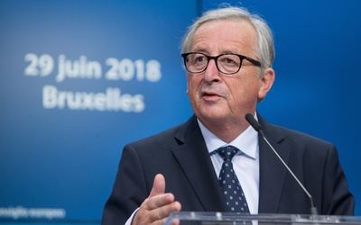 Juncker: Nie ma formalnej decyzji ws. procedury naruszeniowej wobec Polski
