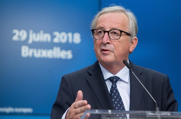 Juncker: Nie ma formalnej decyzji ws. procedury naruszeniowej wobec Polski