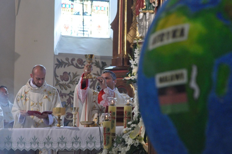 Święcenia kapłańskie w Przecławiu