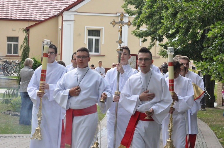 Święcenia kapłańskie w Przecławiu