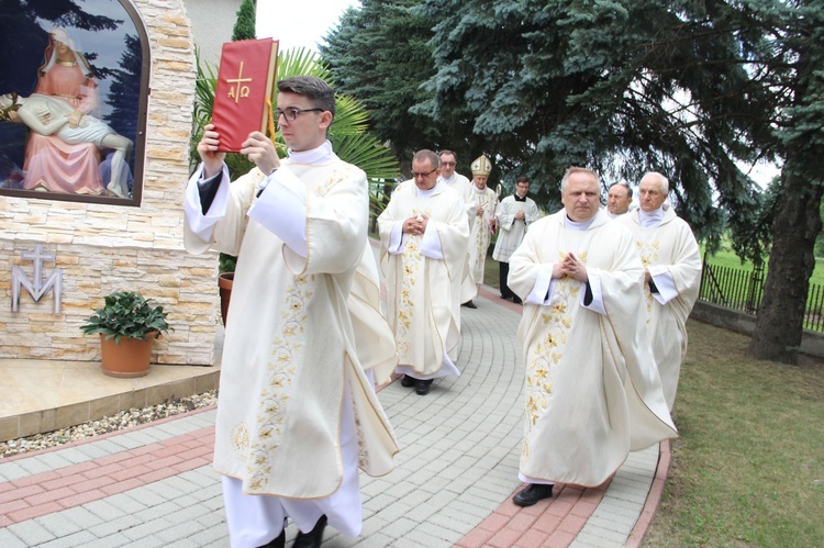 Dedykacja kościoła w Zaczarniu