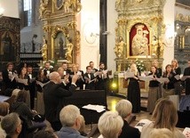 W łowickiej katedrze wystapił Chór Filharmonii Łódzkiej