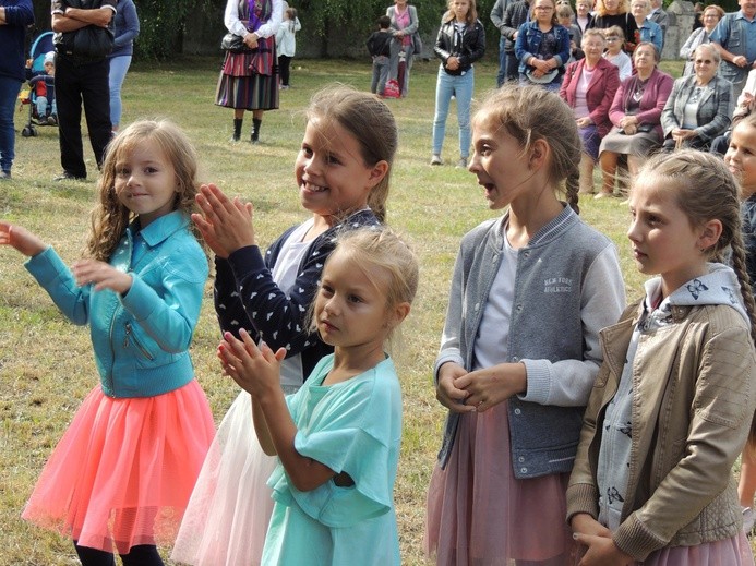 600-lecie parafii w Żychlinie - biesiada rodzinna