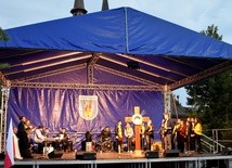 Uwielbienie na Stacji Niebo