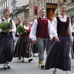 Łotwa śpiewa i tańczy