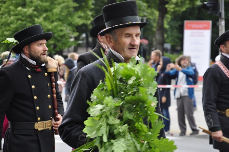 Łotwa śpiewa i tańczy