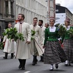 Łotwa śpiewa i tańczy