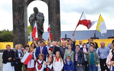 Poświęcenie przeniesionego pomnika.