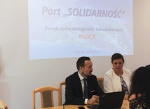 ◄	Prezentacja korzyści płynących z projektu Port „Solidarność” podczas briefingu zorganizowanego przez radną Wiolettę Kulpę.