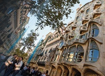 Casa Batlló, kamienica w Barcelonie zaprojektowana przez Gaudíego.