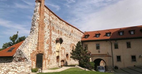 Konserwacja zabytków opactwa w Tyńcu