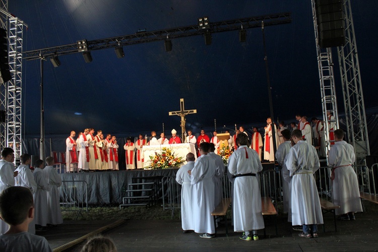 Bp Iwanecki na Festiwalu Życia