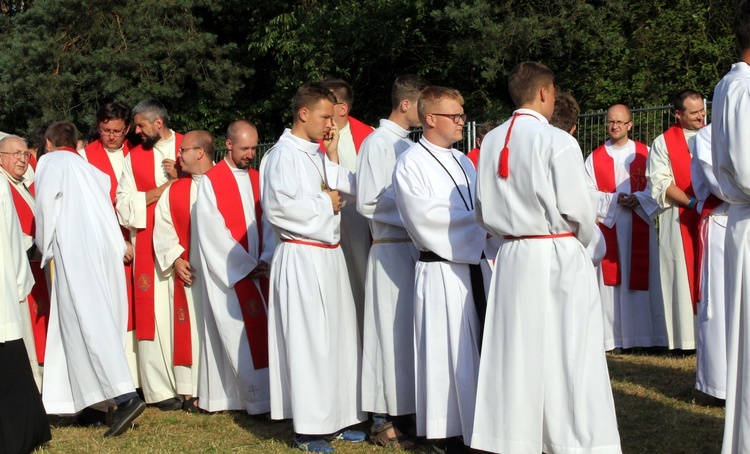 Bp Iwanecki na Festiwalu Życia