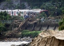 Co najmniej 16 zabitych, ponad 50 zaginionych z powodu ulew w Japonii