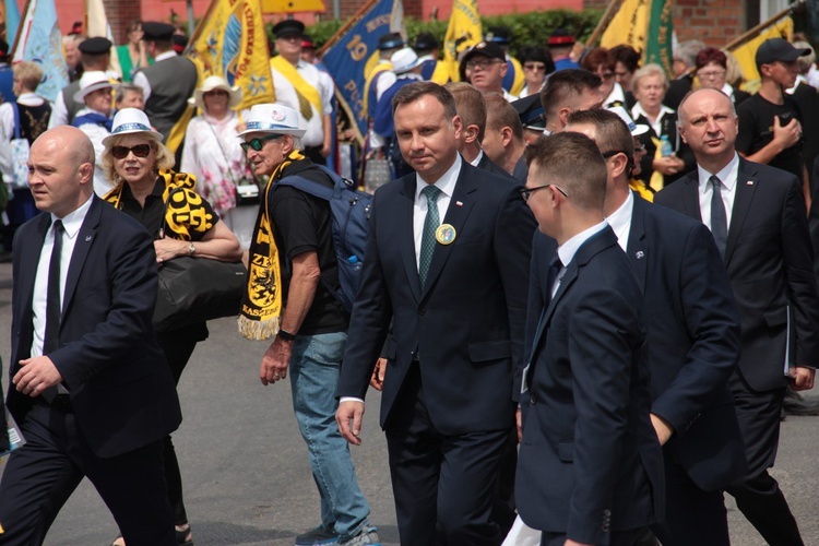 Prezydent podkreślił, że Kaszubi walczyli o to, by Polska miała dostęp do morza, by była wolna