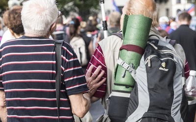 Pomóż bezdomnym pójść na pielgrzymkę