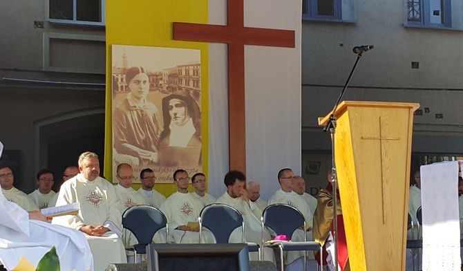 Jubileuszowa Msza św. na lublinieckim rynku