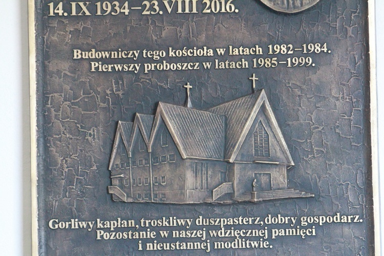 Przybysławice - tablica ks. Michała Dziedzica