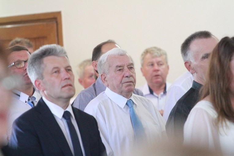 Przybysławice - tablica ks. Michała Dziedzica