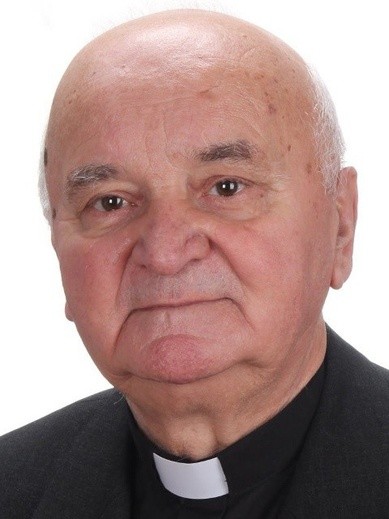 Zmarł ks. Stanisław Holona