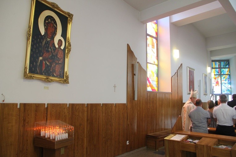 Uroczystość w Łękach Górnych