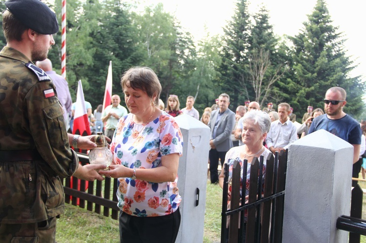 Uroczystości patriotyczne na Korabie