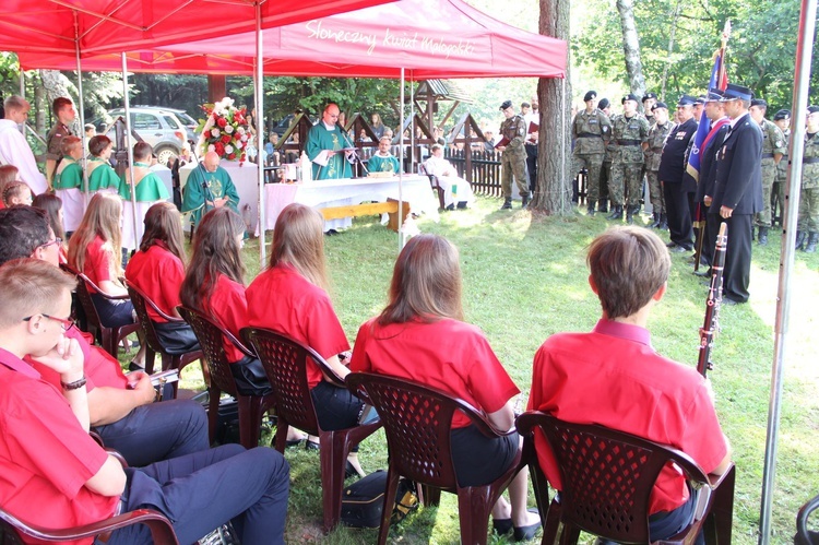 Uroczystości patriotyczne na Korabie