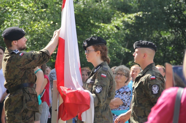 Uroczystości patriotyczne na Korabie