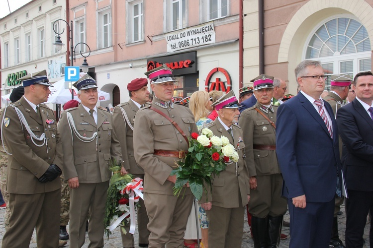 Odsłonięcie pomnika Jana Kozietulskiego w Skierniewicach