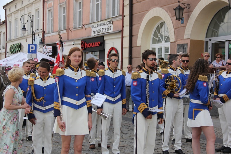 Odsłonięcie pomnika Jana Kozietulskiego w Skierniewicach