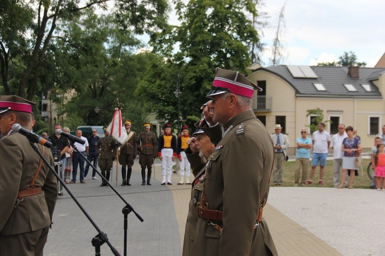 Odsłonięcie pomnika Jana Kozietulskiego w Skierniewicach