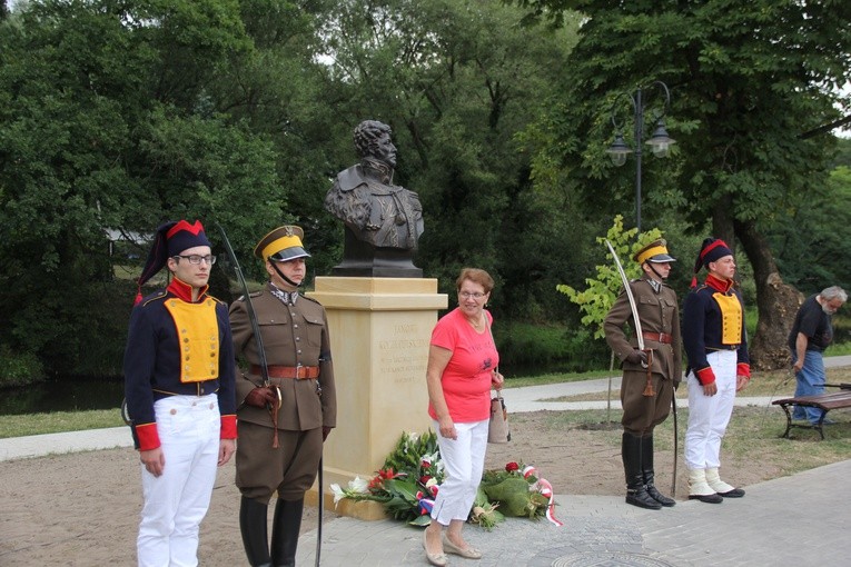 Odsłonięcie pomnika Jana Kozietulskiego w Skierniewicach