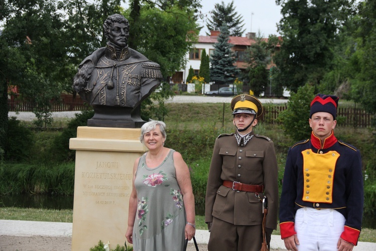 Odsłonięcie pomnika Jana Kozietulskiego w Skierniewicach