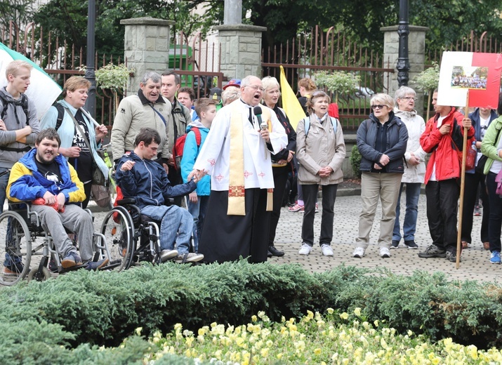 Pielgrzymka "Ogień Lolek" z Bielska-Białej na Matyskę - 2018