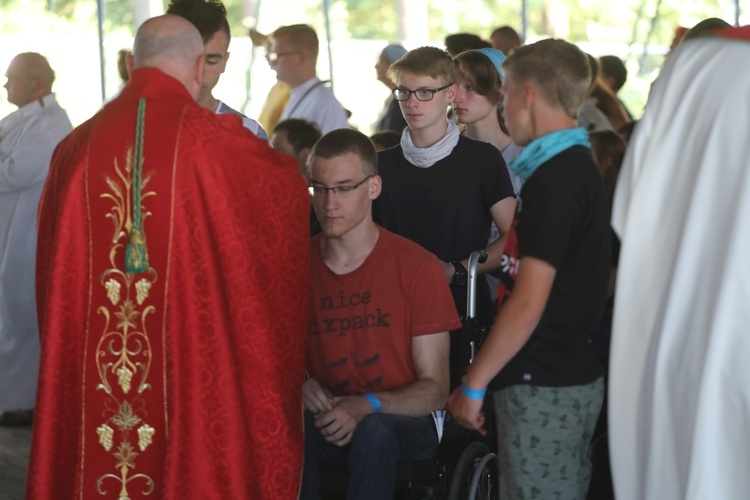 Bp Piotr Greger na Festiwalu Życia w Kokotku