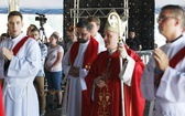 Bp Piotr Greger na Festiwalu Życia w Kokotku