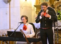 Wspólnota w czasie występu w kościele św. Mikołaja.