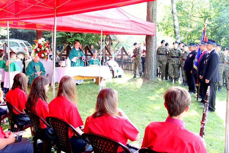 Uroczystości patriotyczne na Korabie