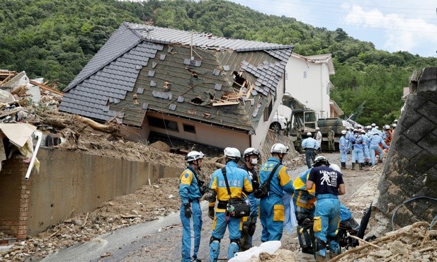 Papież modli się za ofiary powodzi w Japonii